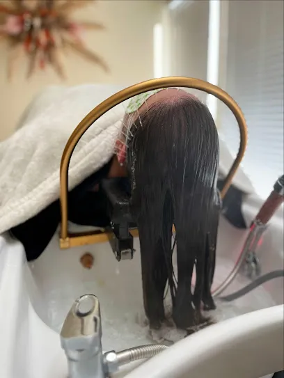 DEW Beauty Co. - Head Spa