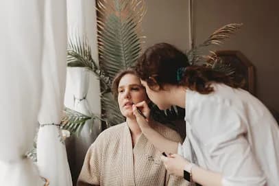 River Thistle Spa - Head Spa