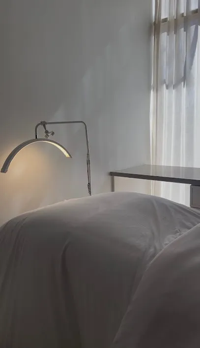 Cleanse Modern Day Spa - Head Spa