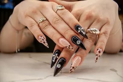 OMG Nail Lounge - Head Spa