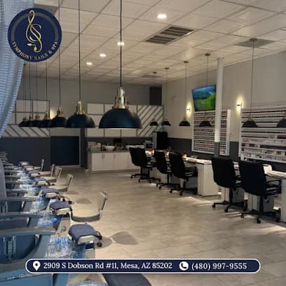SYMPHONY NAILS & SPA - Head Spa