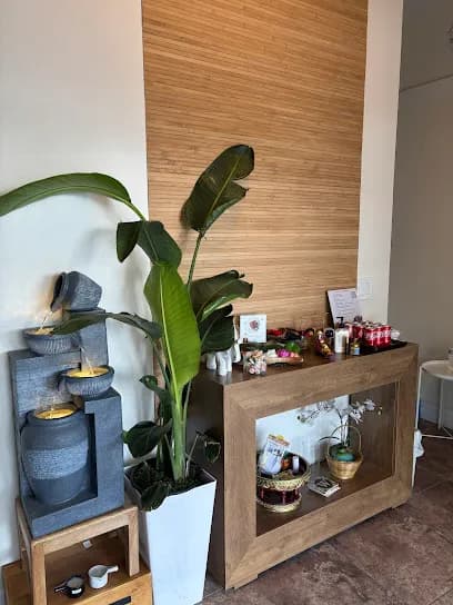 Creative Spa & AZ Siam Thai Massage - Head Spa