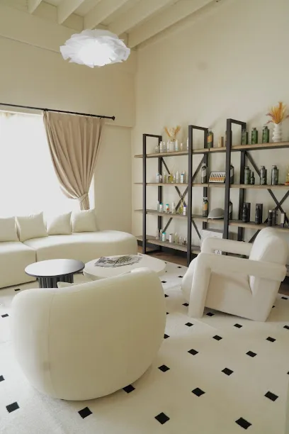 M Head Spa LA - Head Spa