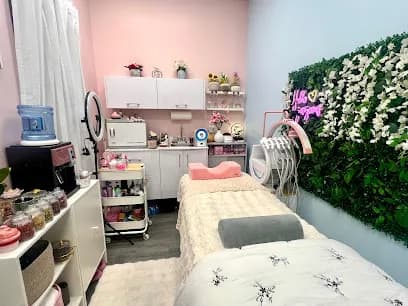 Bliss by Denise - Head Spa