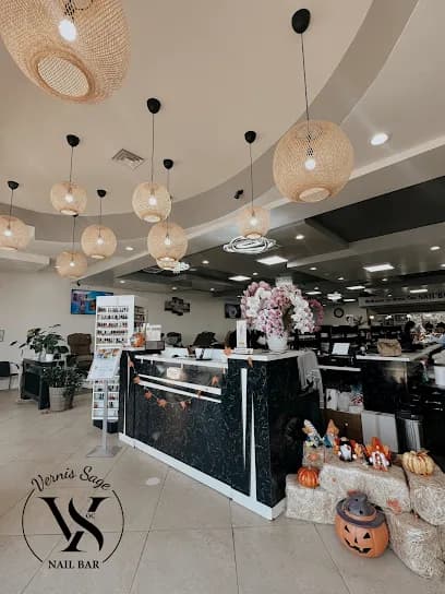 Vernis Sage Nail & Head Spa - Head Spa