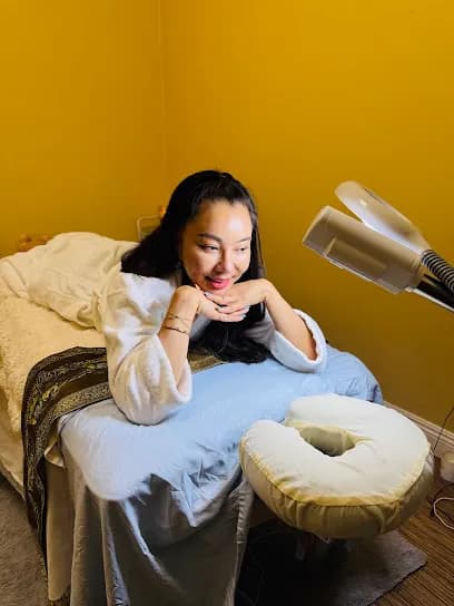 Royal Escape Day Spa - Head Spa