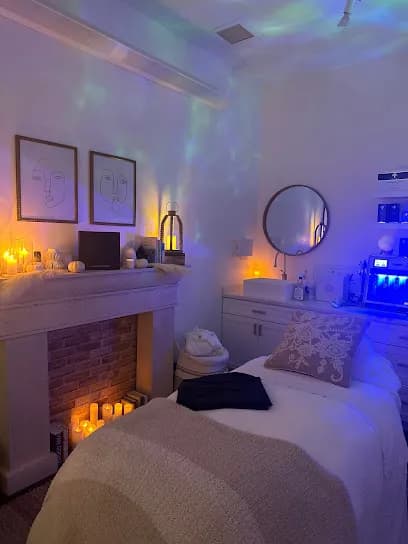 SkinGuru Spa I ScalpGuru Head Spa - Head Spa