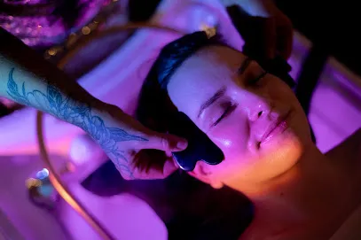 Wild Fox Salon & Crown Spa - Head Spa