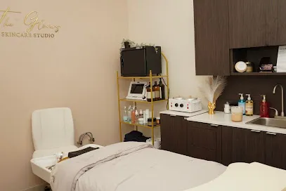 The Glowery Skincare Studio - Head Spa