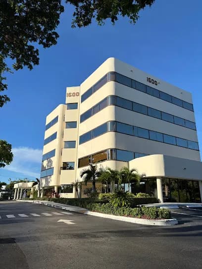 Pink Champagne Beauty Bar - Head Spa