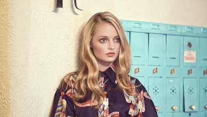 Leilani Artistry INSIDE Mane Loft Salon - Head Spa