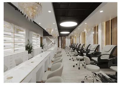 LAVISH NAILS & SPA NAVARRE - Head Spa