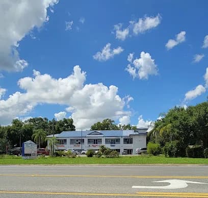 U2NewU Browtique & Day Spa - Head Spa