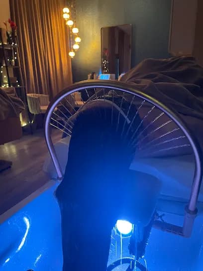 Holistica Head Spa & Skin - Head Spa