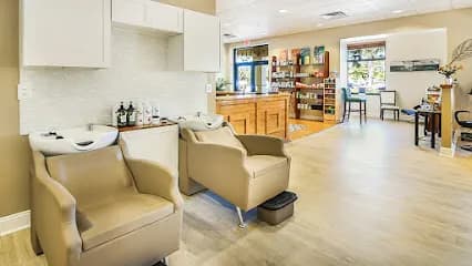 Spa Nine & Hair Design - Head Spa