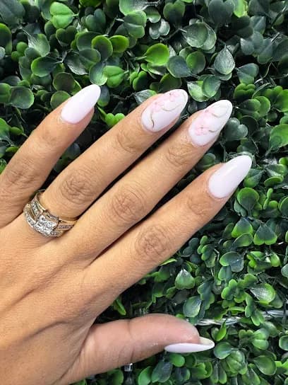 Trina & Ruby's Nails & Head Spa - Head Spa