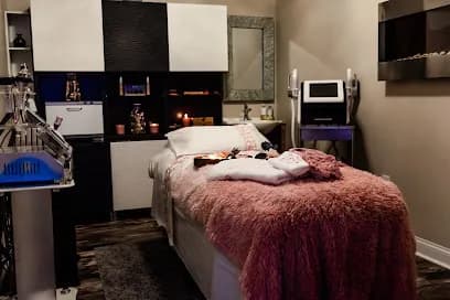 Mouna's Beauty Spa - Head Spa