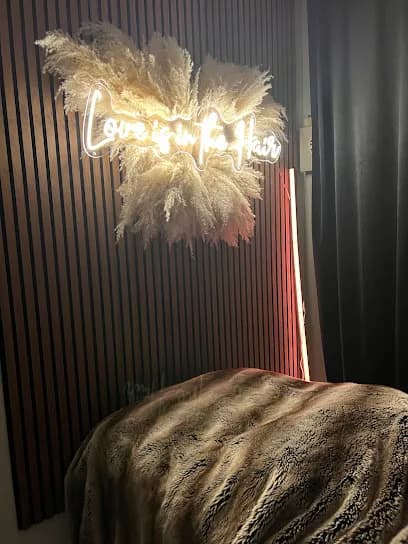 Dew Luxury Head Spa - Head Spa
