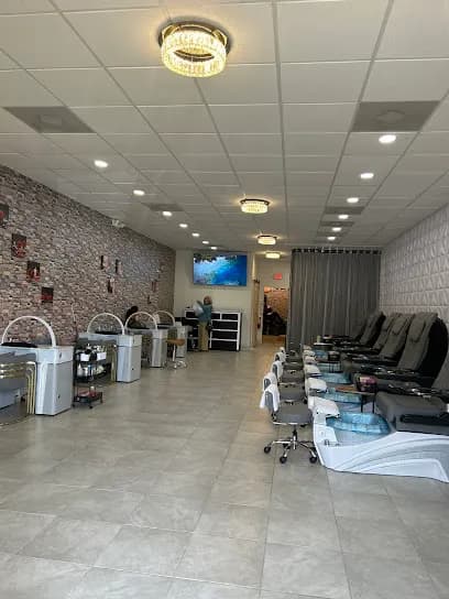 Dream Nails - Head Spa