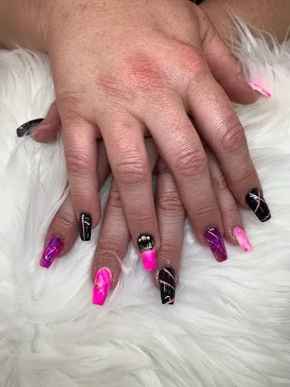 Linda's Nail & Spa - Head Spa