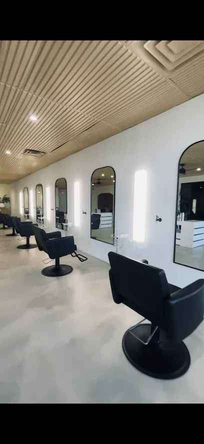 Roots + Daisies Beauty Parlor - Head Spa