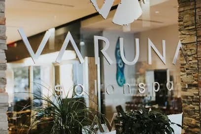 Varuna Aveda Salon Spa - Head Spa