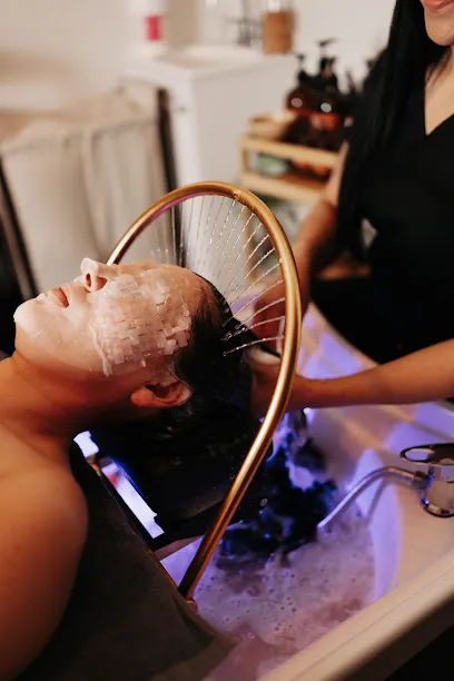 Colombian Beauty Spa - Head Spa