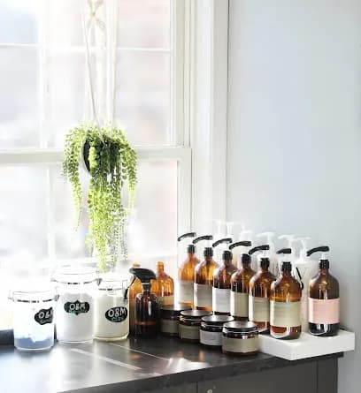 Blu Salon & Wellness - Head Spa