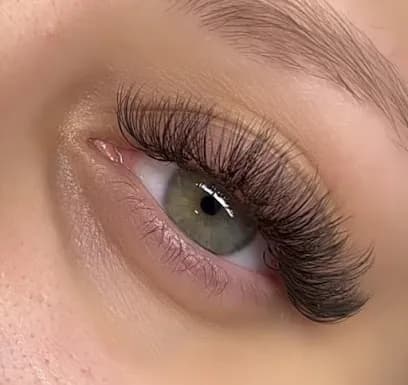 Sunshine Lash & Co - Head Spa