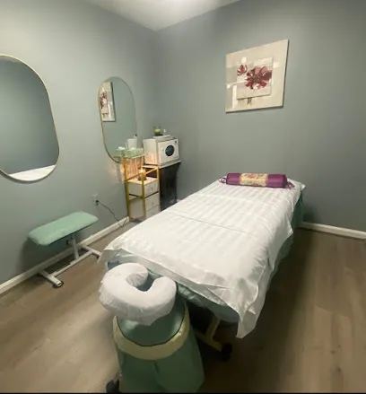 Forest Spa and Massage Therapy - Head Spa