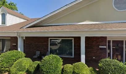 Pure Glow Head Spa & Lounge - Head Spa