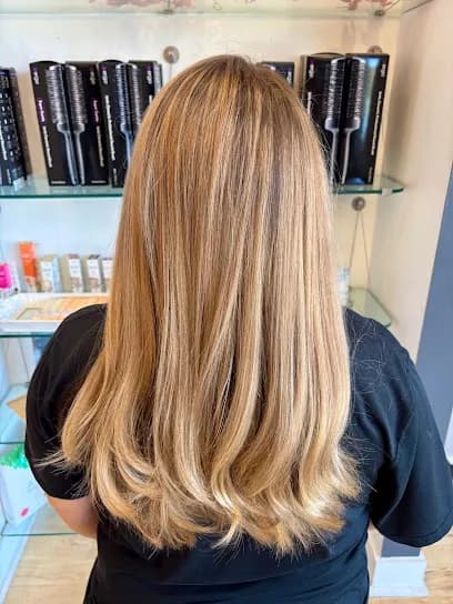 Mina's Studio - Head Spa