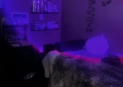 Makennas Skincare - Head Spa