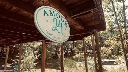 Amour 24 - Head Spa