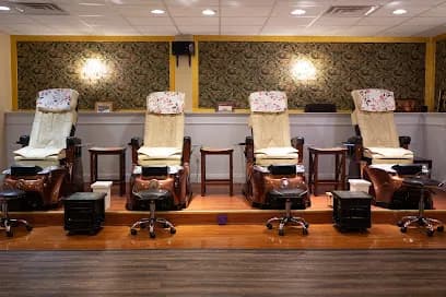 Golden Flower Nail & Head Spa - Head Spa