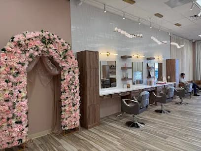 LuvLee Hair - Head Spa