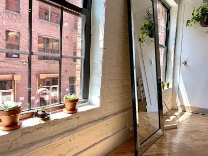 Earth Hair Salon - Head Spa