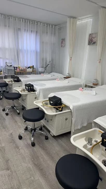 Amazing Time Beauty - Head Spa