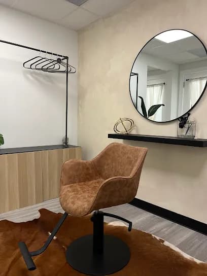 Pure Oasis Head Spa - Head Spa