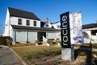 Racine Salon & Spa - Head Spa