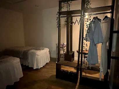 Aria Head & Body - Head Spa