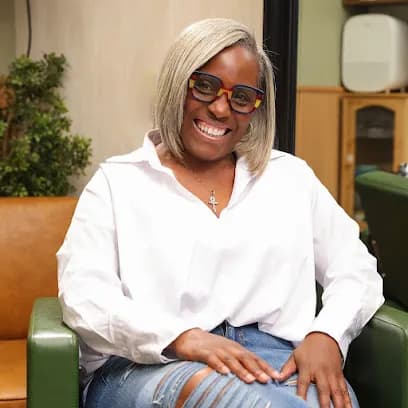 Revitalize Lux Studio - Head Spa