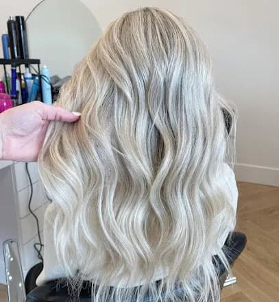 Flawless Beauty Bar - Head Spa