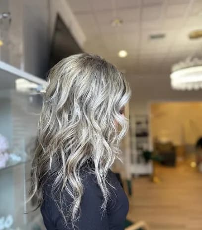 True Peace Nail Lounge Hair Salon & Spa - Head Spa