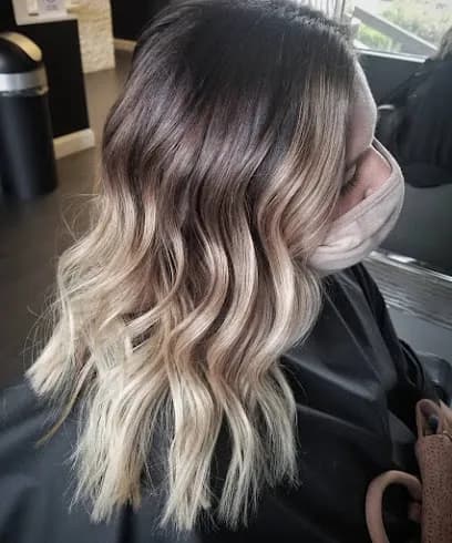 Tony Donahue Hair Design - Head Spa