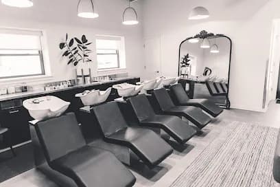 MC Salon and Spa - Head Spa