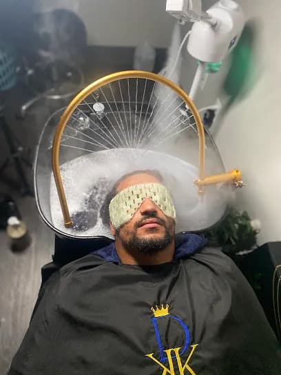 Divine Kinks and Kurls - Head Spa