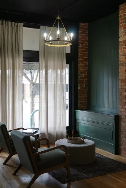 Midwest Social - Head Spa