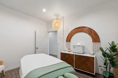 Earth Body Massage Therapy - Head Spa