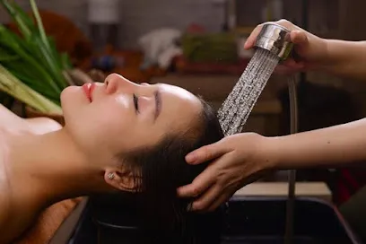 Seraphic Spa Head Spa - Head Spa